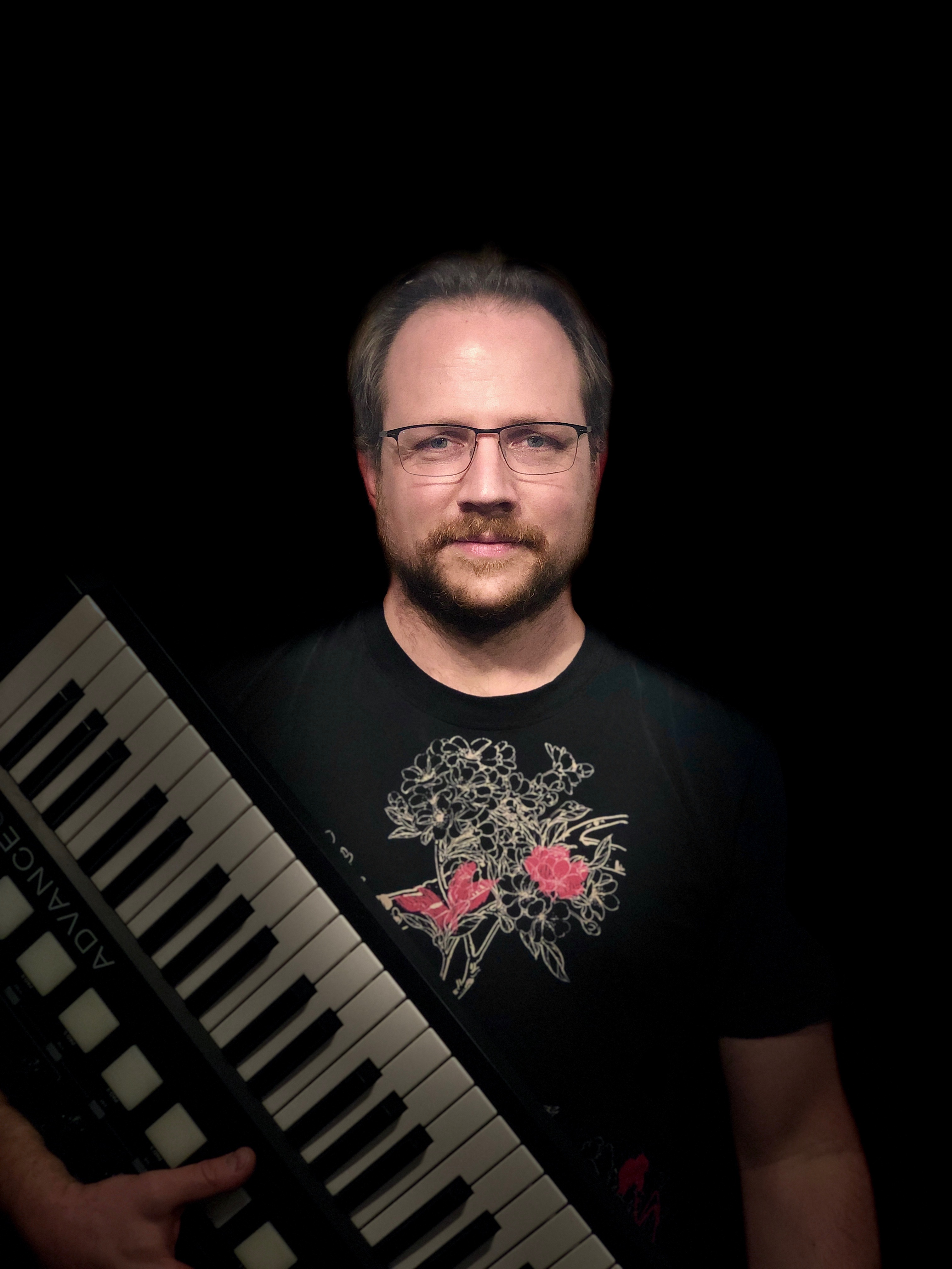 Peter John Stoltzman at the piano