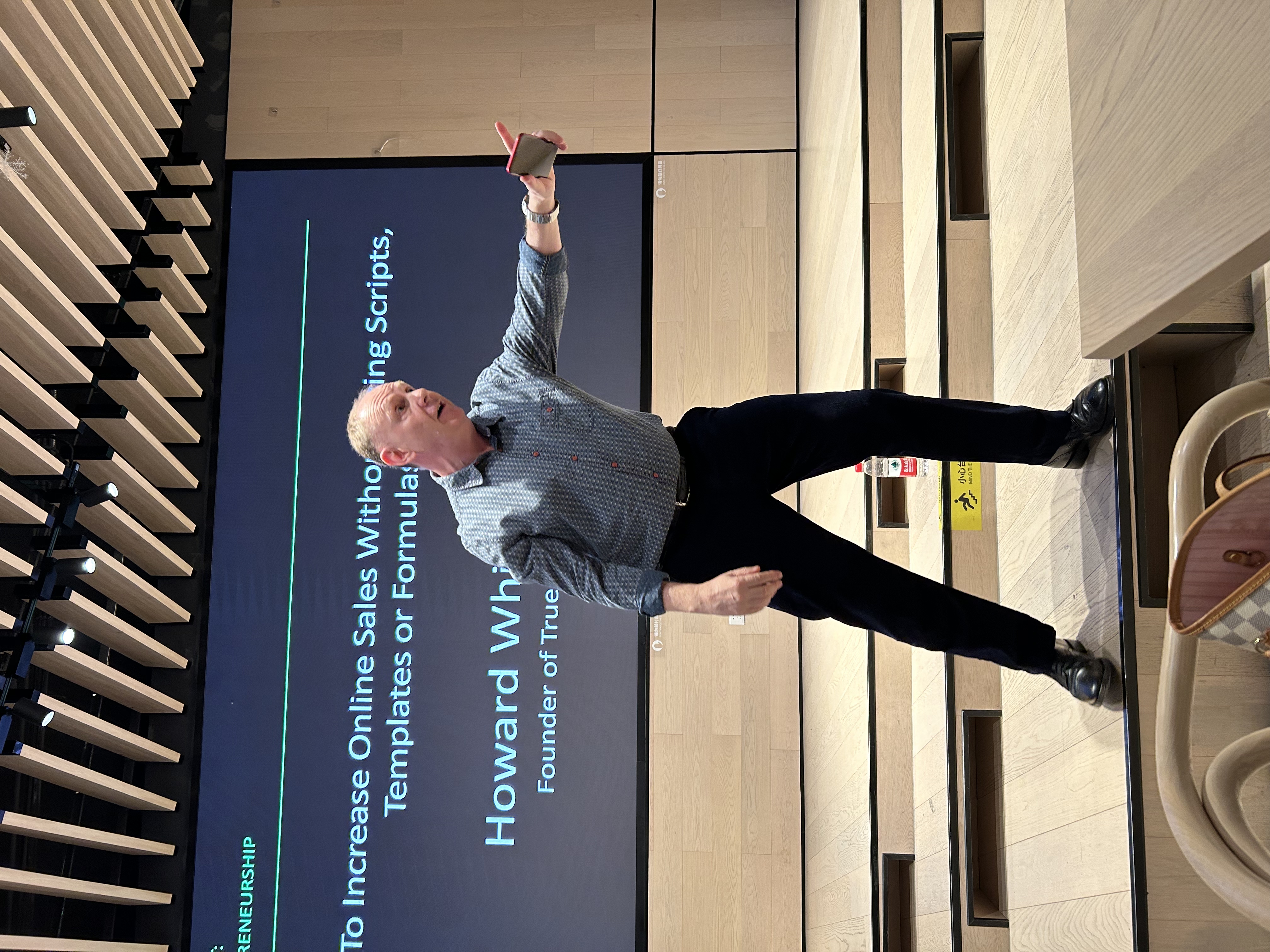 Howard Whiteson speaking in Shanghai