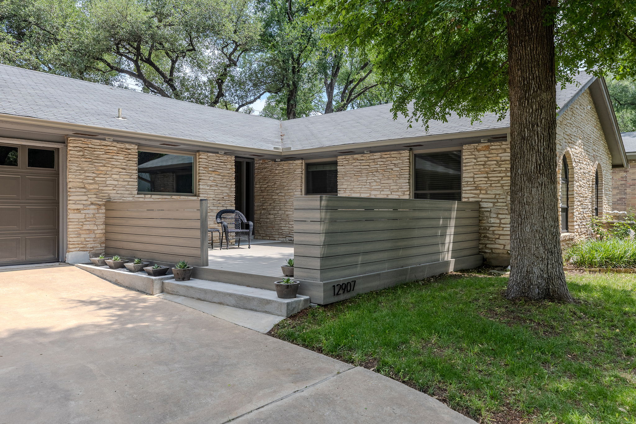 Dedicated fiber-wired home office
