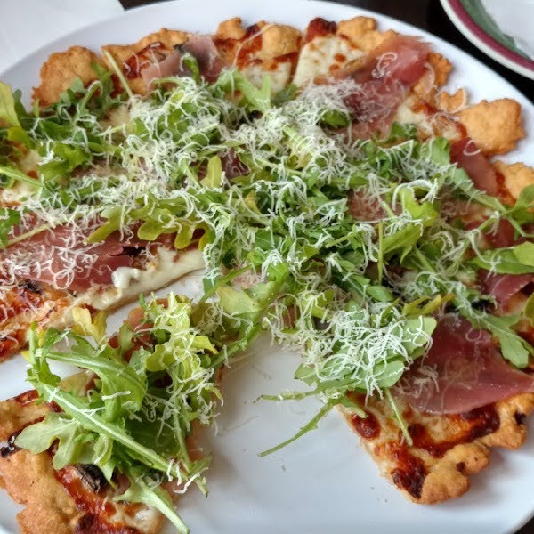 Fabianis Pizzeria & Bakery
