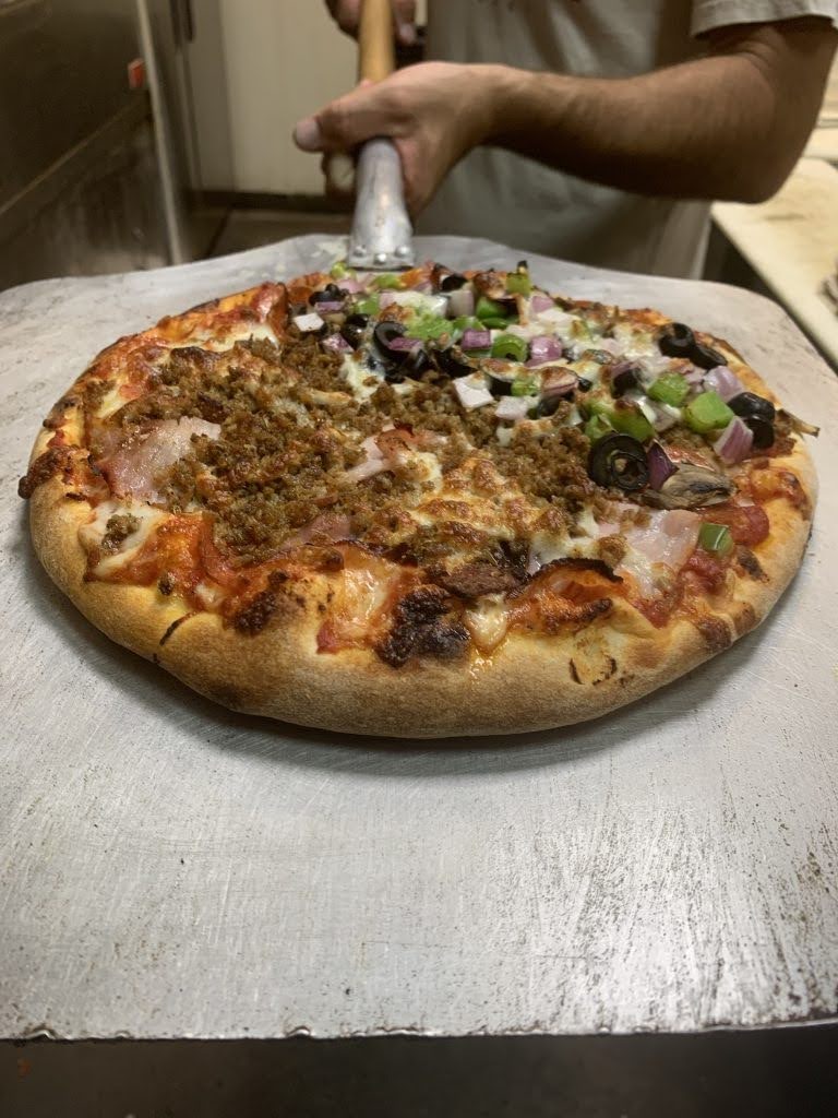 Pizza Madness Maui