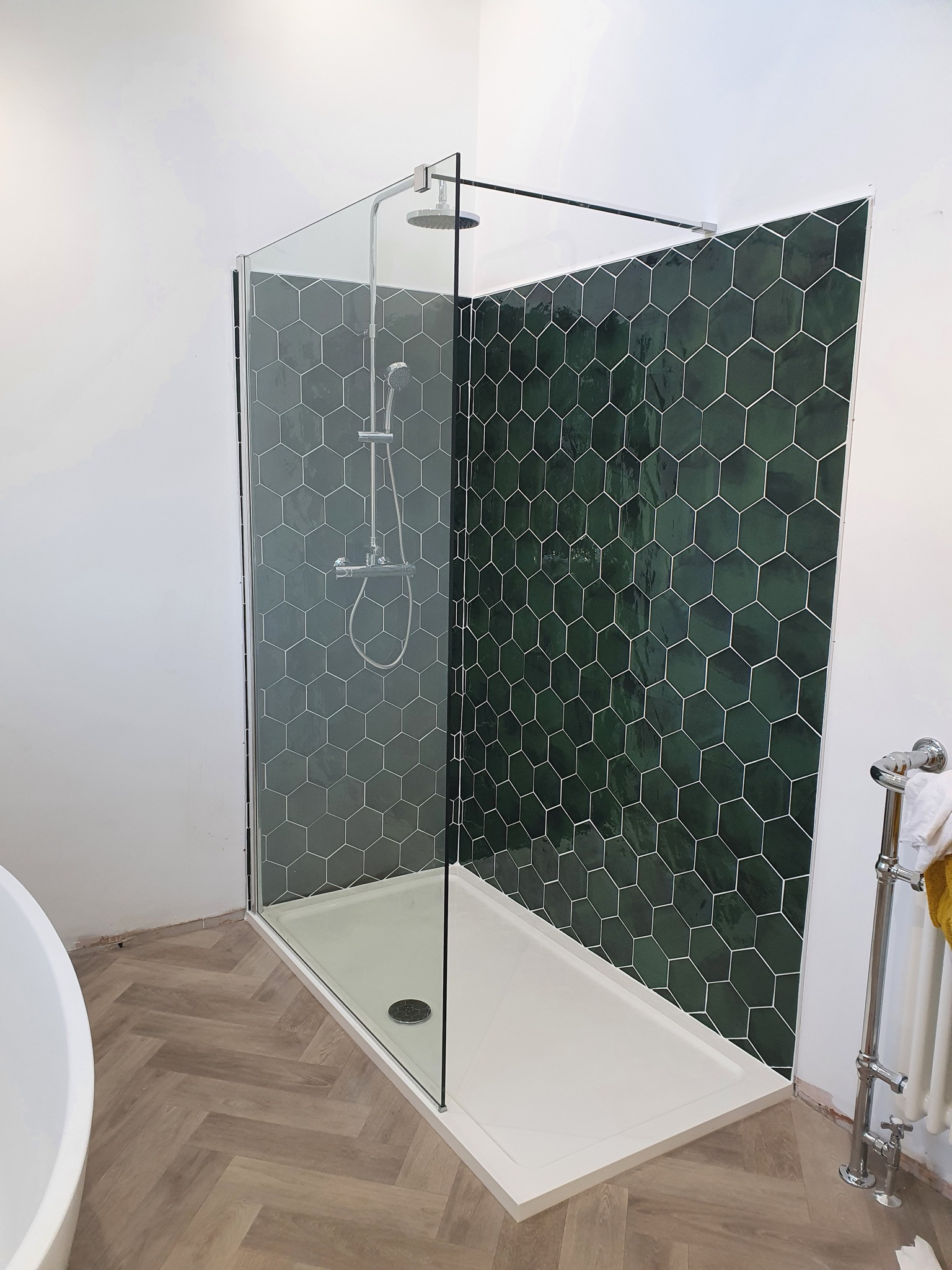 Shower installation