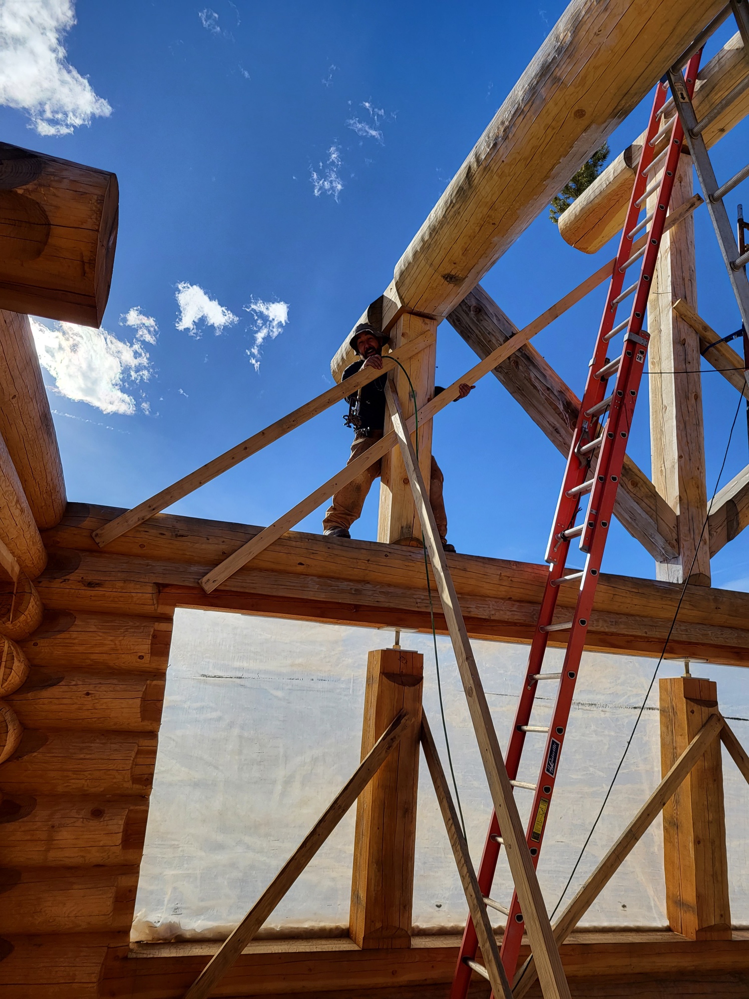 Log Home Chinking vs. Caulking: What Is the Difference? — featured image