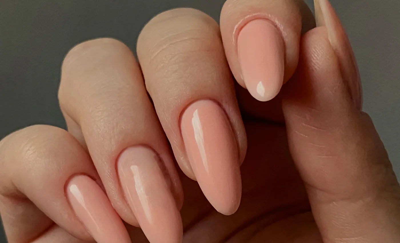 A client showing finished IBD gel extensions