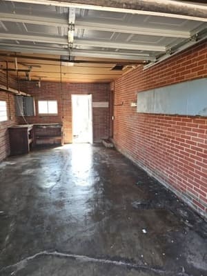 {{ custom_values.service_3 }} in {{custom_values.area_2})