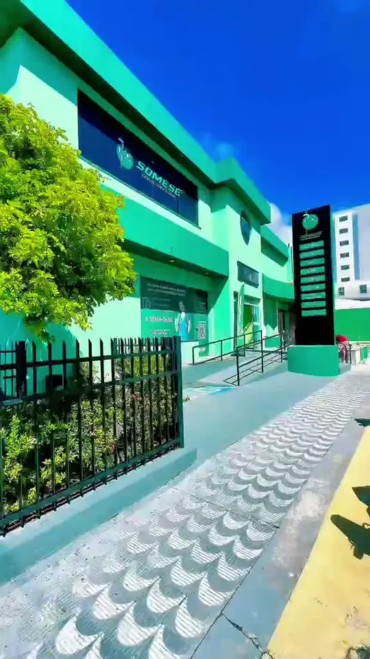 Fachada do prédio da Somese, onde fica o escritório da Rissi Contabilidade Médica em Aracaju