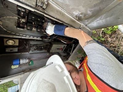 {{ custom_values.service_1 }} in {{custom_values.area_7})