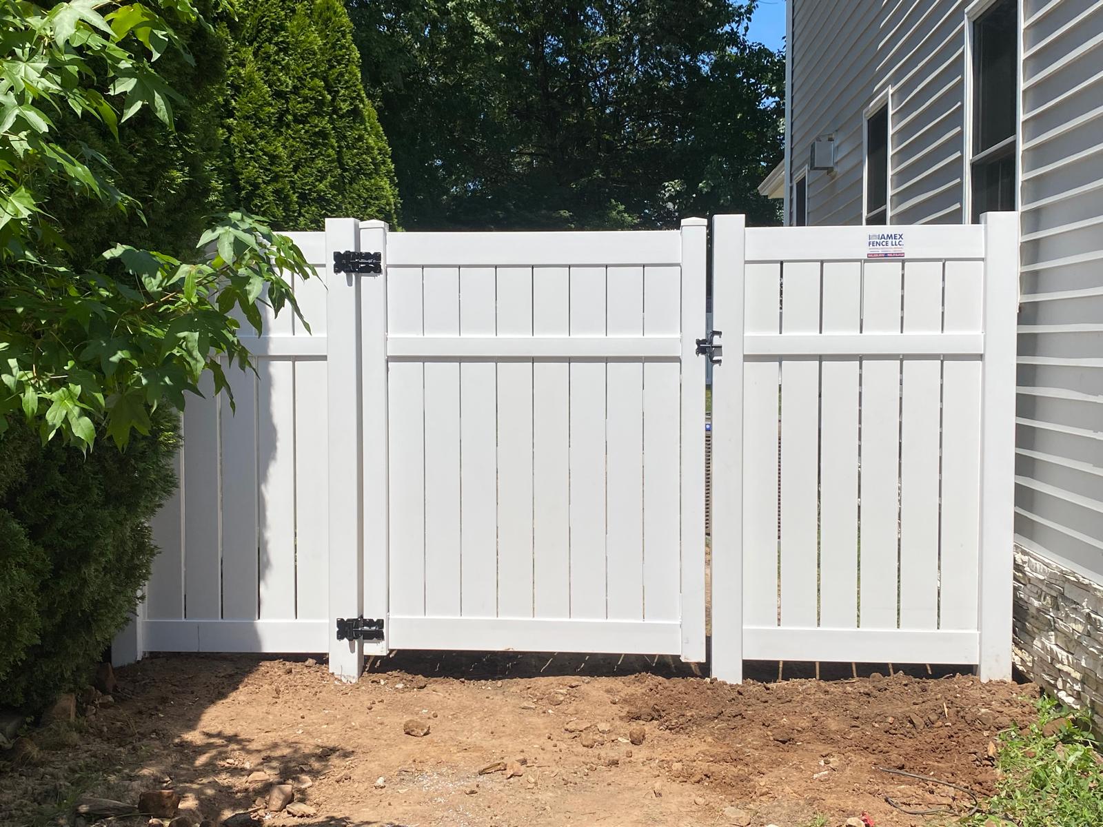 {{ custom_values.service_1 }} in {{custom_values.biz_area_1})