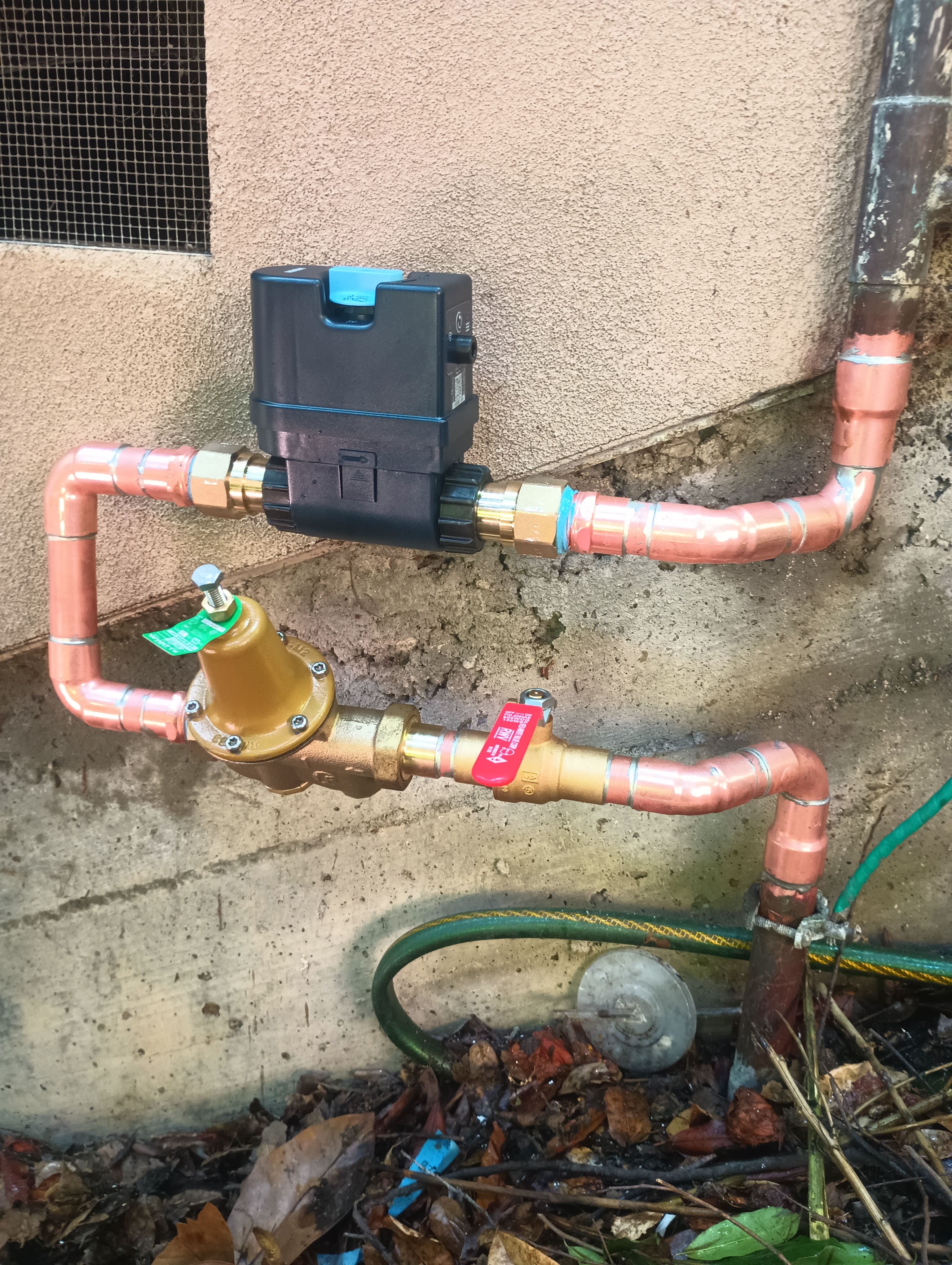 Main Water Lines & Valves