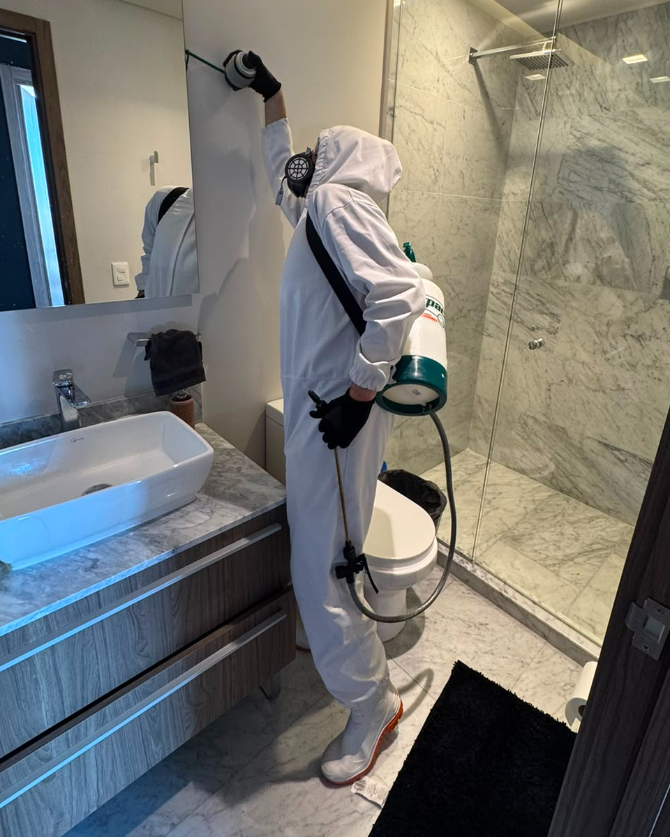 Equipo profesional de Fumigaciones Piretroide en CDMX