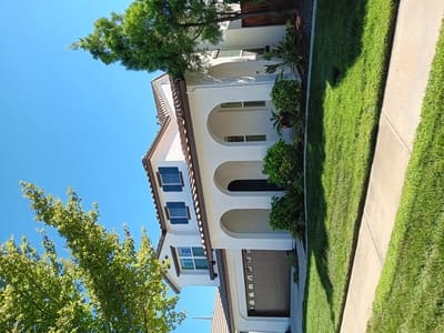 {{ custom_values.service_3 }} in {{custom_values.area_3})