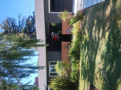 {{ custom_values.service_1 }} in {{custom_values.area_5})