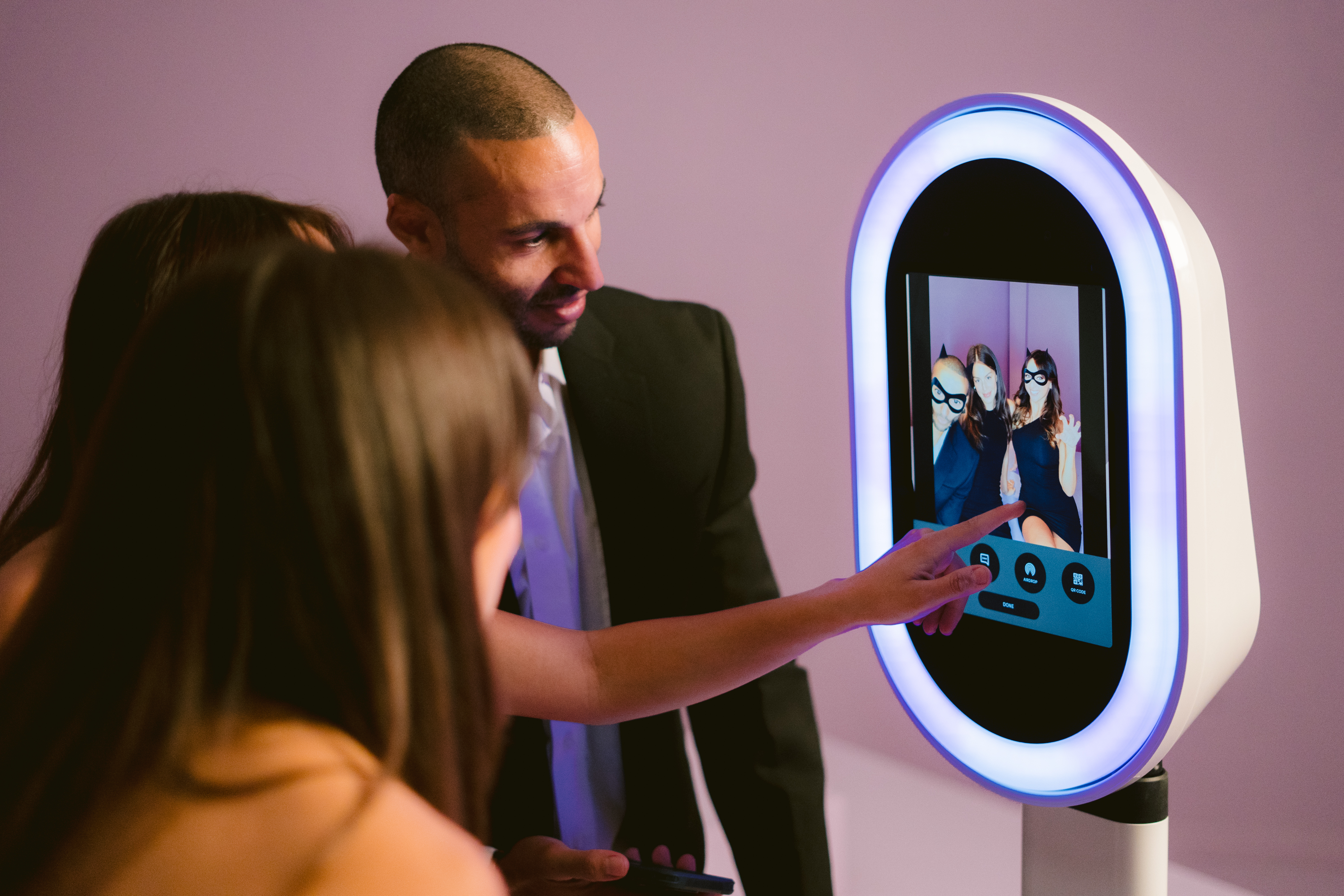 Selfie Social Booth with custom overlays