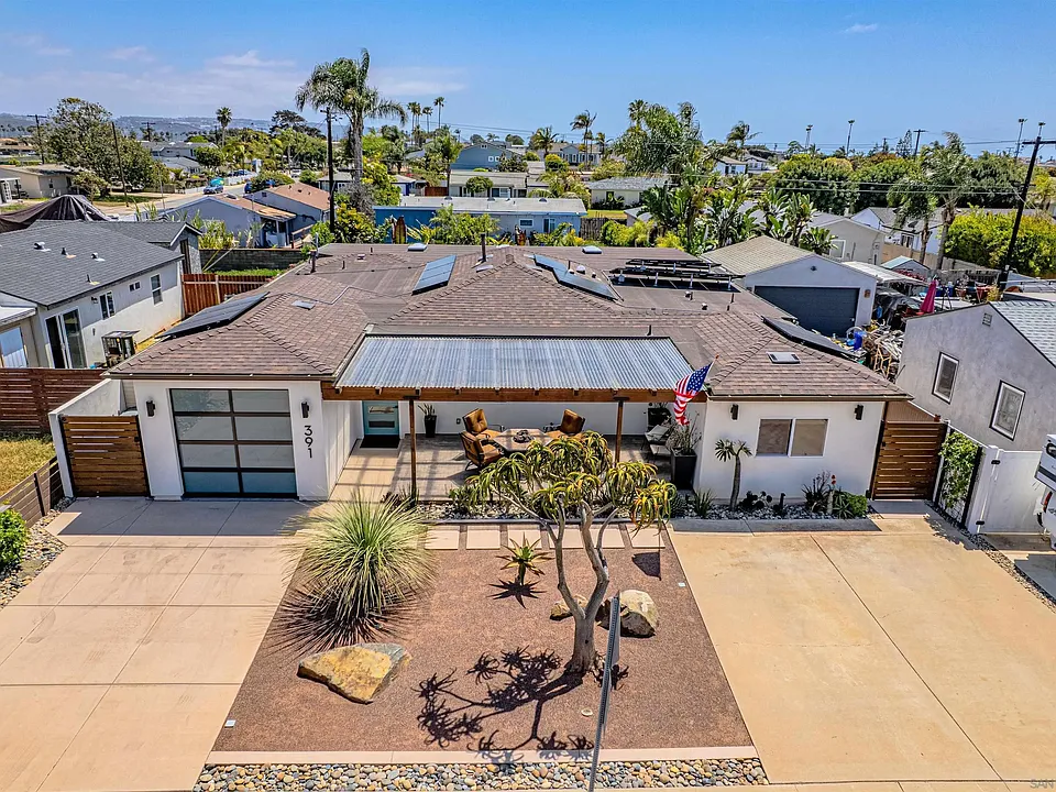 391 Elm Ave, Imperial Beach, CA 91932, sold by Deborah Vance