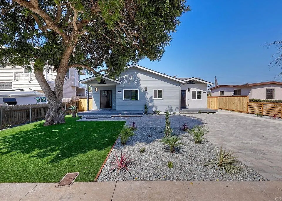 532 Elm Ave, Imperial Beach, CA 91932, sold by Deborah Vance