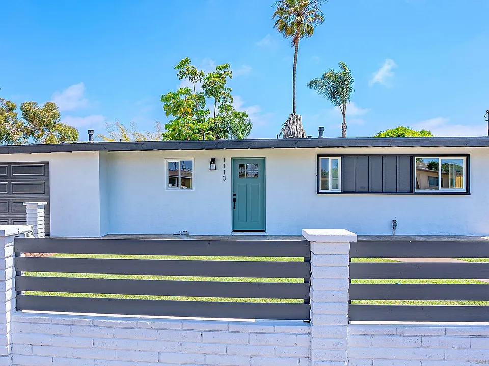 1113 Holly Ave, Imperial Beach, CA 91932, sold by Deborah Vance