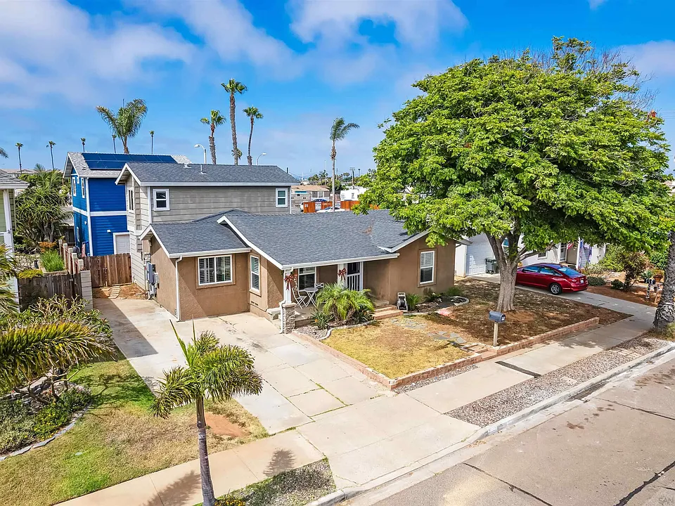 662 Dahlia Ave, Imperial Beach, CA 91932, sold by Deborah Vance