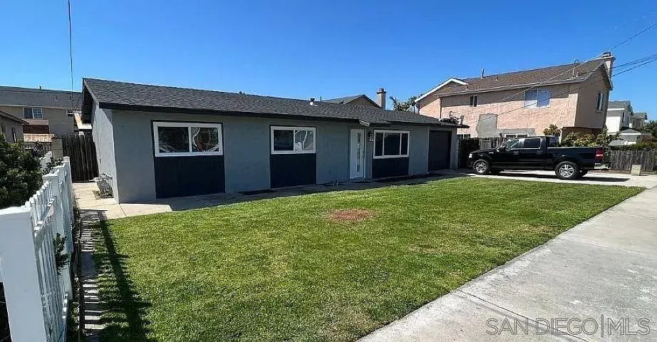 1140-1144 14th St, Imperial Beach, CA 91932, sold by Deborah Vance