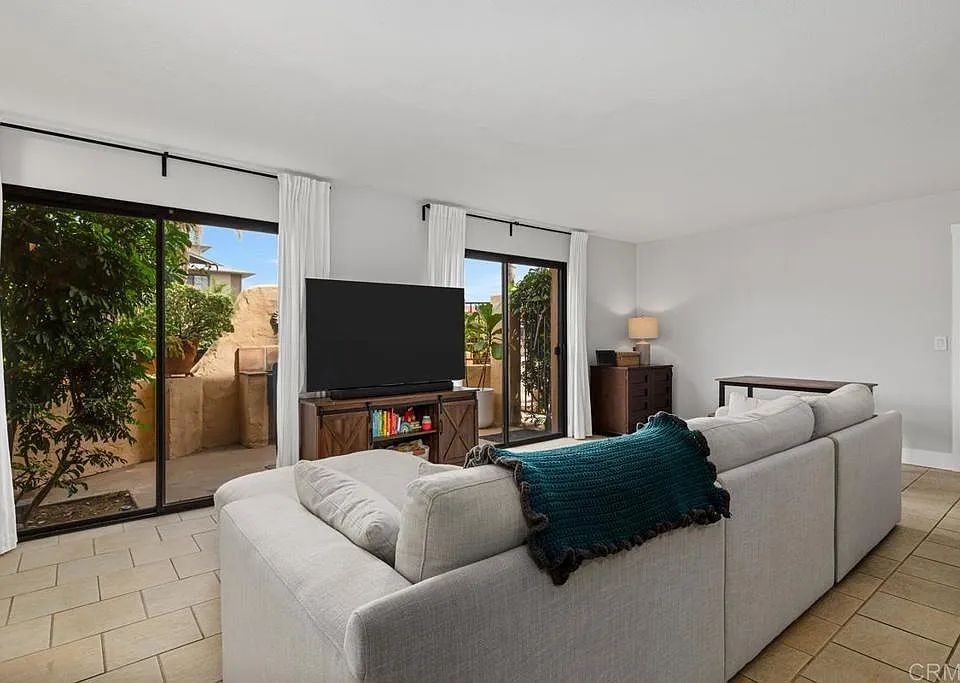 1351 Holly Ave Apt Q, Imperial Beach, CA 91932, sold by Deborah Vance