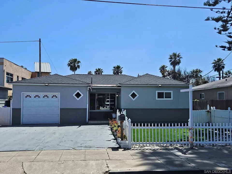 155 Citrus Ave, Imperial Beach, CA 91932, sold by Deborah Vance
