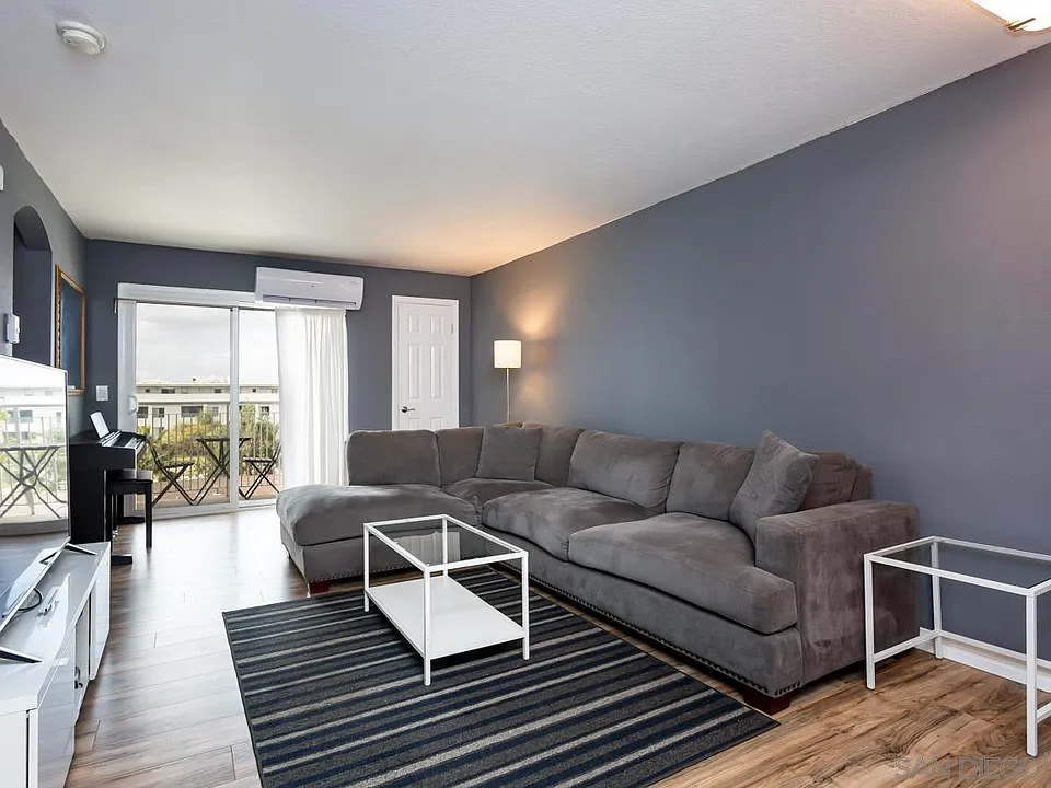 5252 Orange Ave Unit 233, San Diego, CA 92115, sold by Deborah Vance