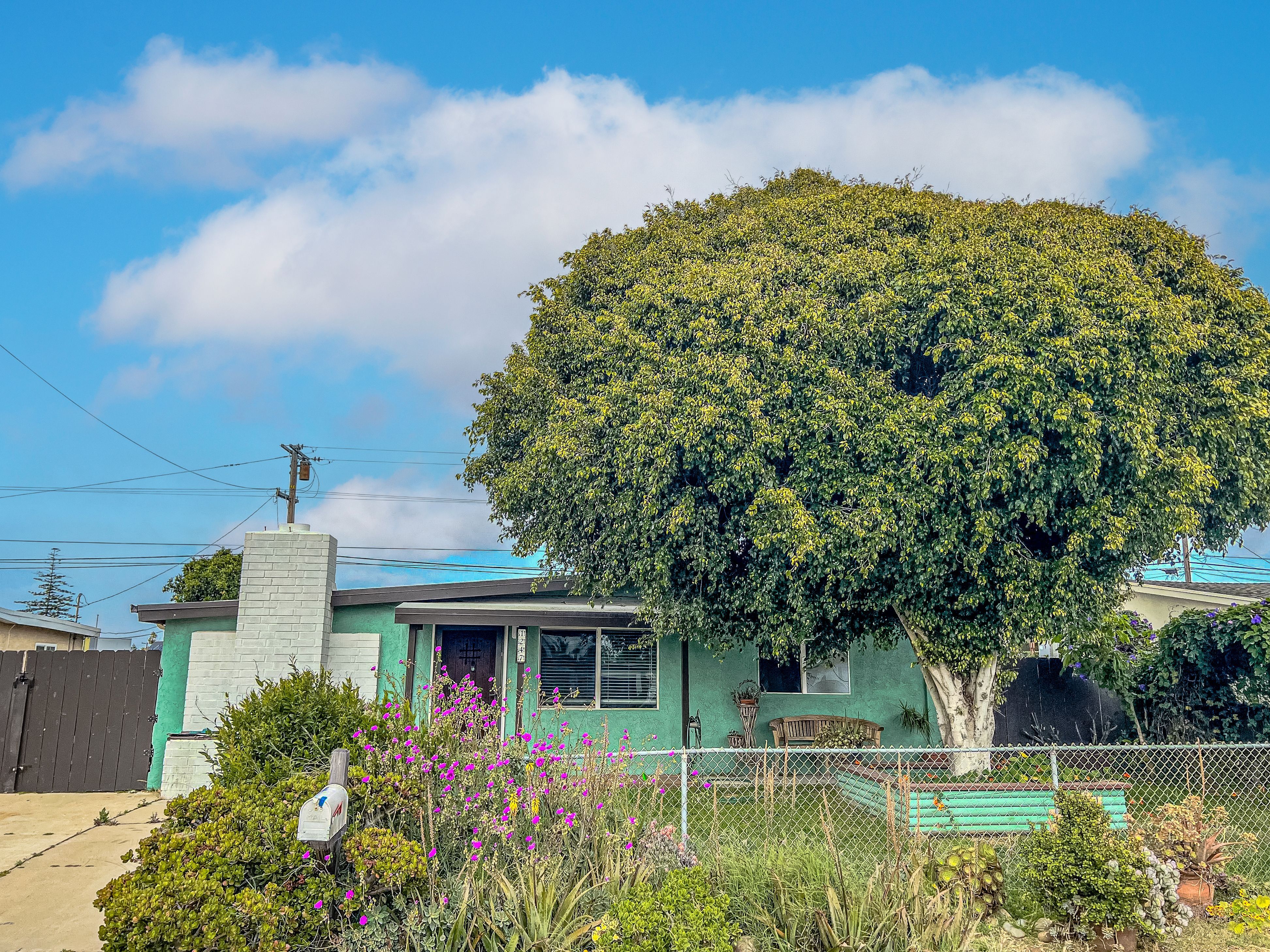 1247 Essex St, Imperial Beach, CA 91932, sold by Deborah Vance