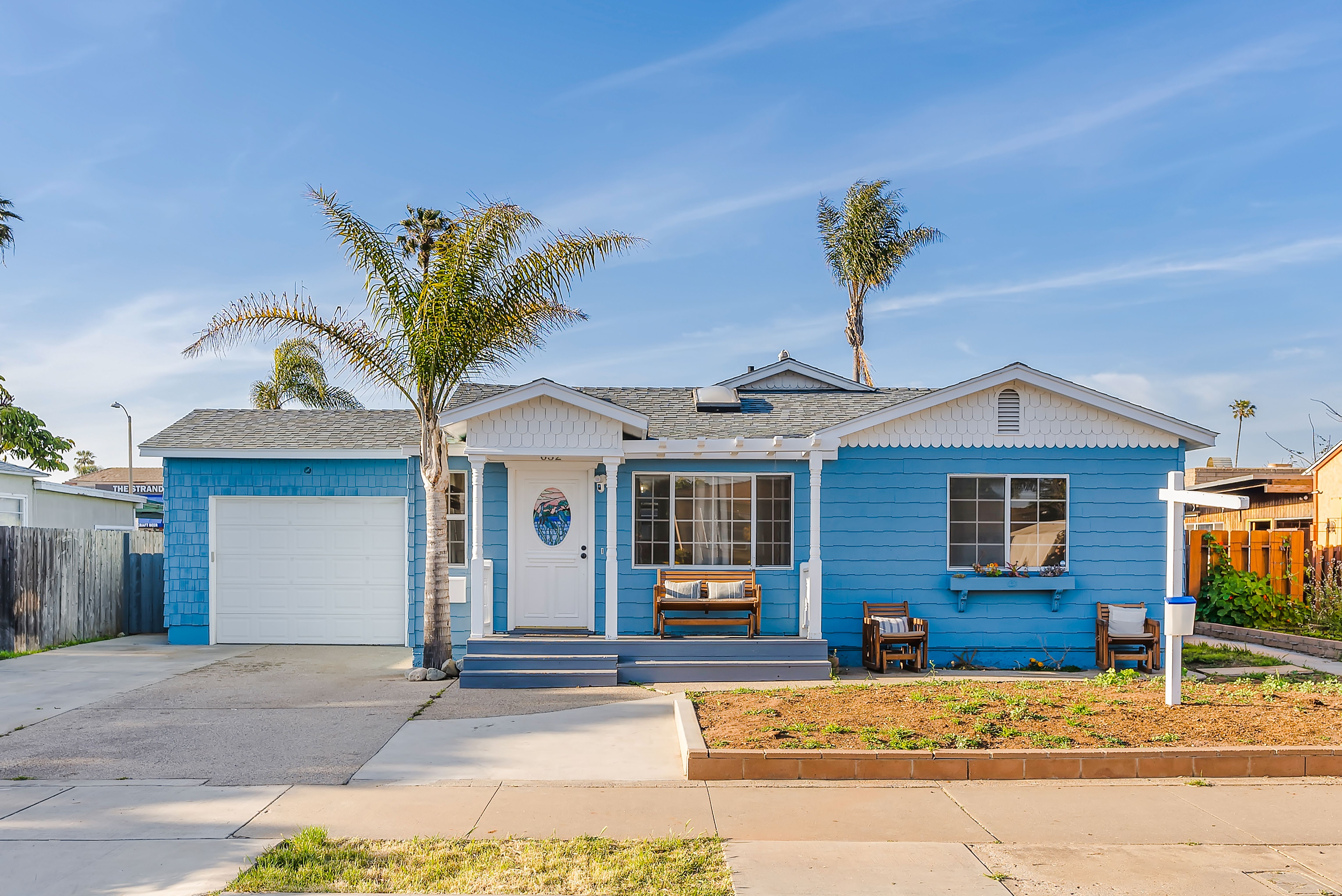 632 Dahlia Ave, Imperial Beach, CA 91932, sold by Deborah Vance