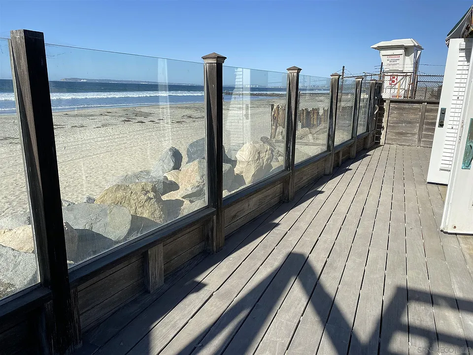 622 Ocean Ln, Imperial Beach, CA 91932, sold by Deborah Vance