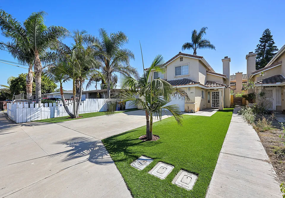 843 Emory St, Imperial Beach, CA 91932, sold by Deborah Vance