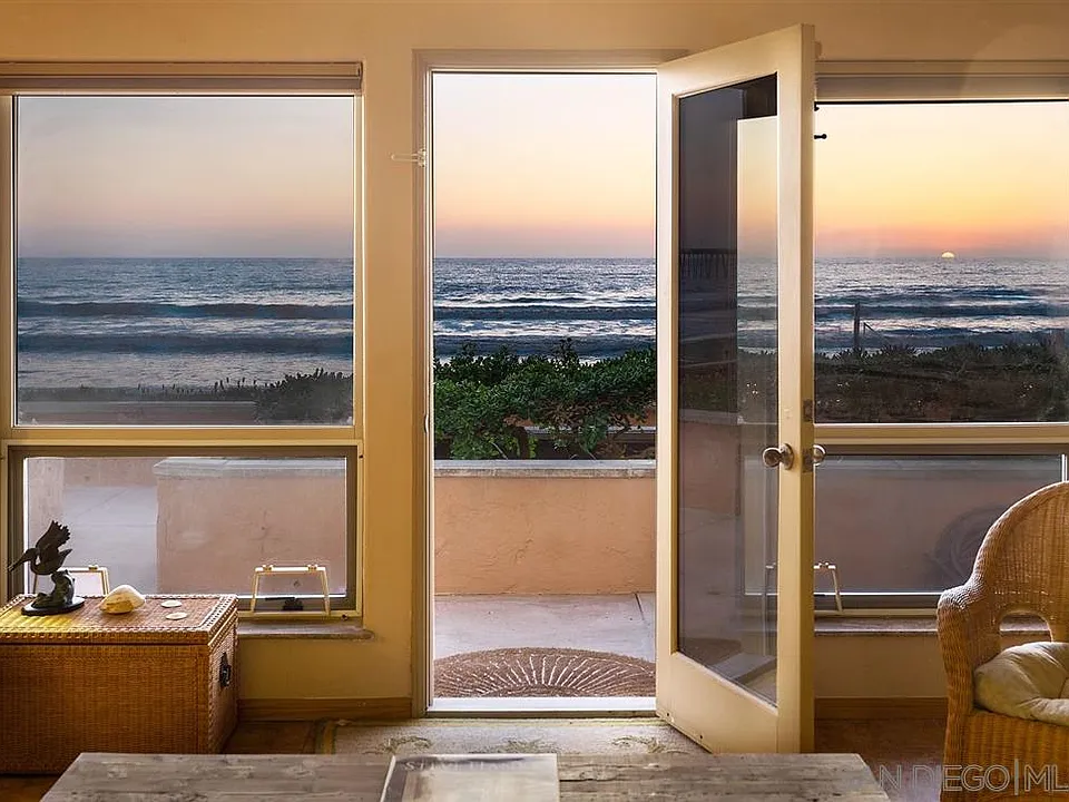 714 Seacoast Dr Unit 110, Imperial Beach, CA 91932, sold by Deborah Vance