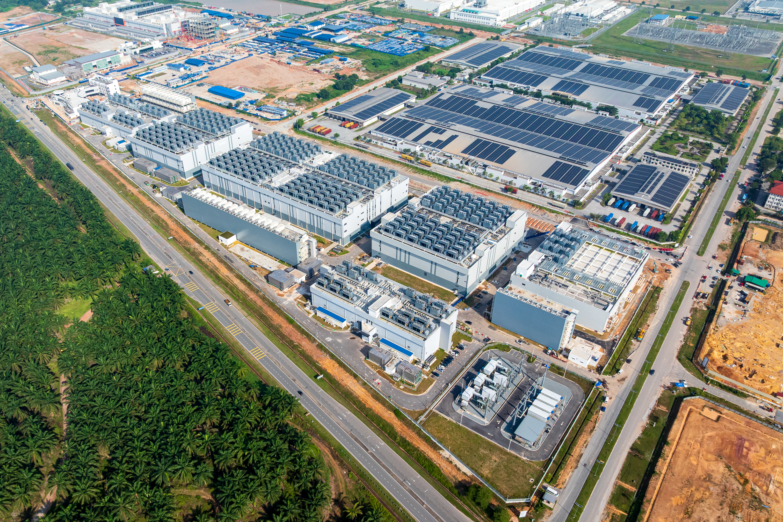 An aerial view of data centers at IBTEC, Sedenak. The picture is taken from Star Property  
