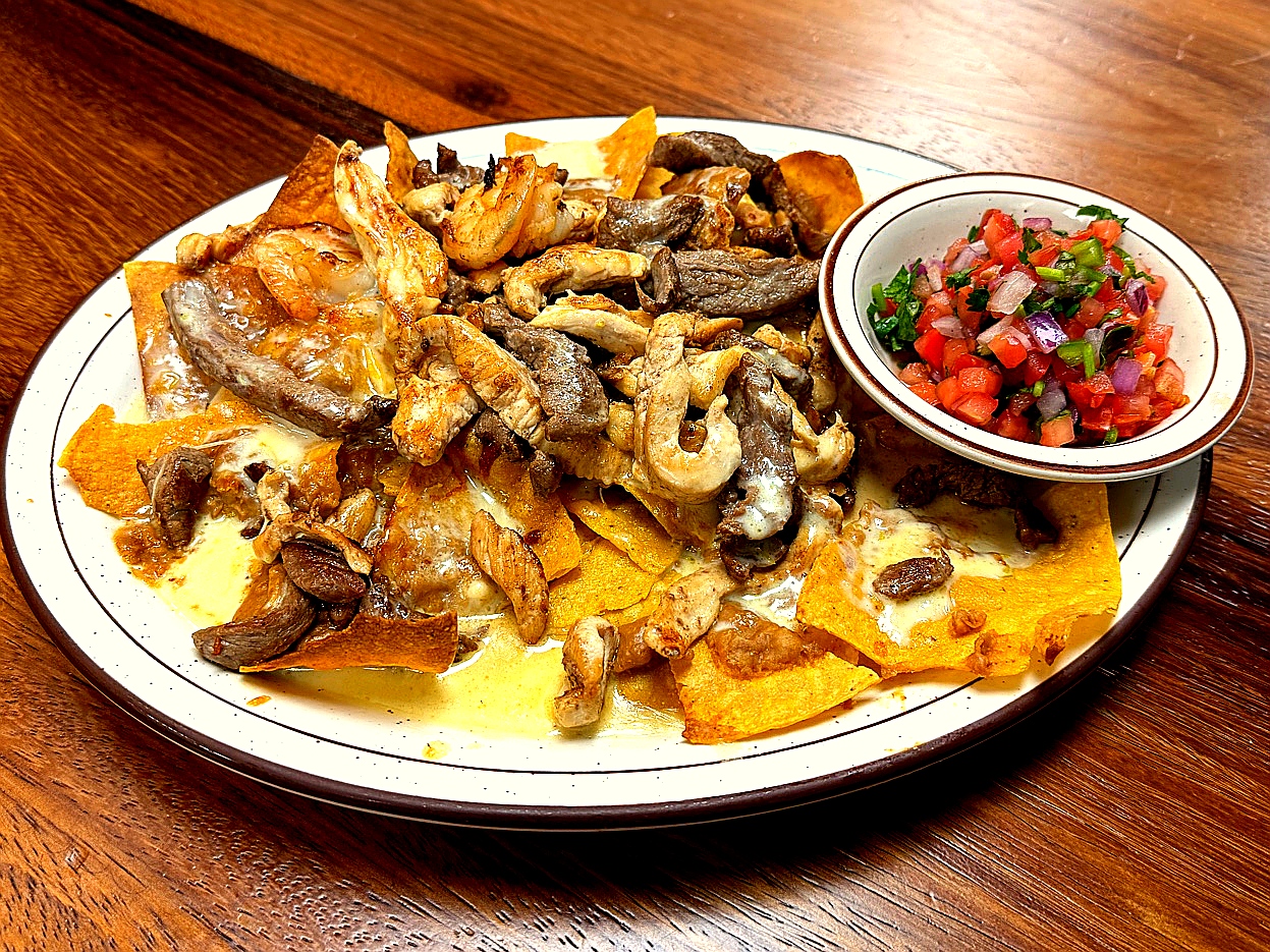 Nachos at Don Buyo's