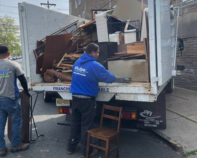 Residential & Commercial Cleanouts