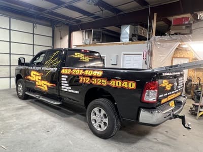 {{ custom_values.service_4 }} in {{custom_values.area_3})