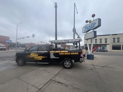 {{ custom_values.service_3 }} in {{custom_values.area_3})