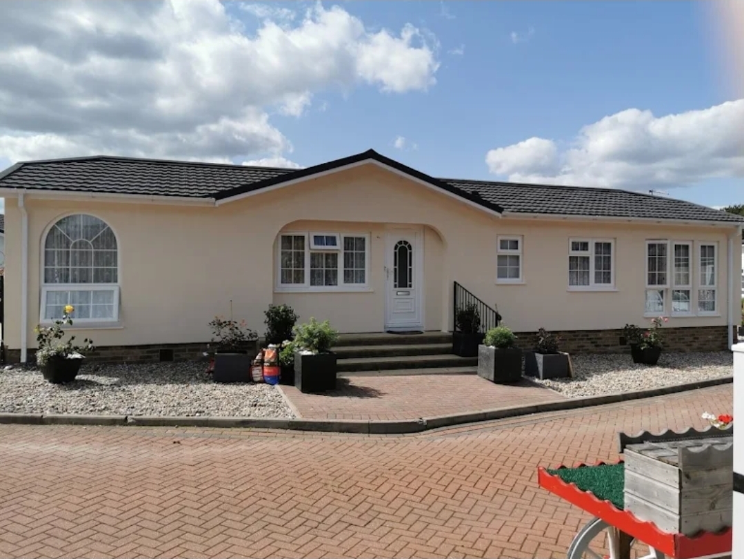 External rendering completed by J&J Contractors in South Devon