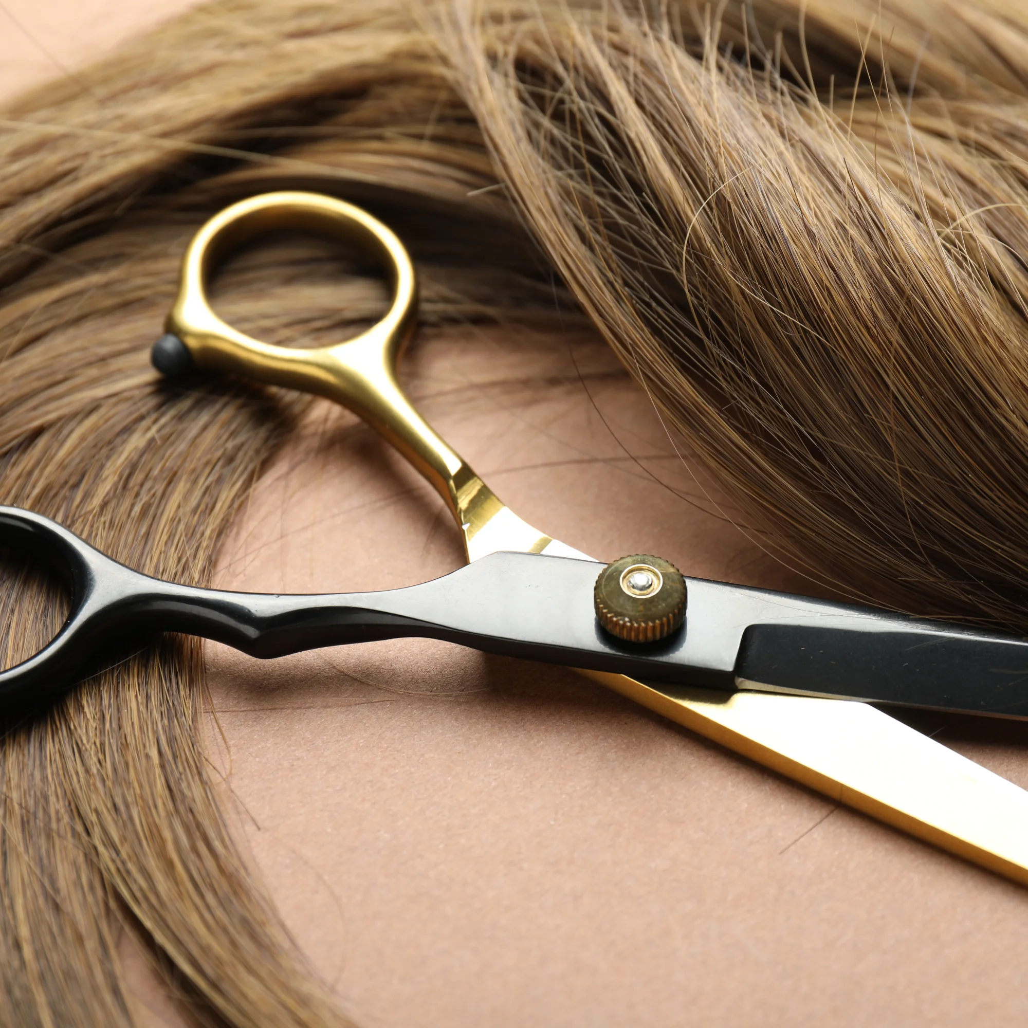 Lived-in blonde hair transformation