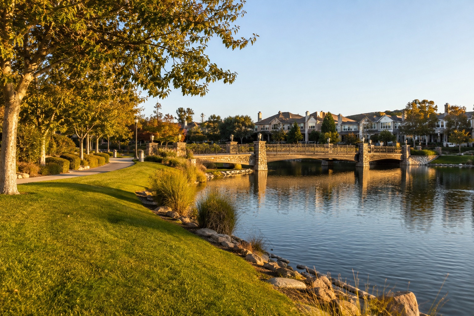 Explore the Valencia community guide