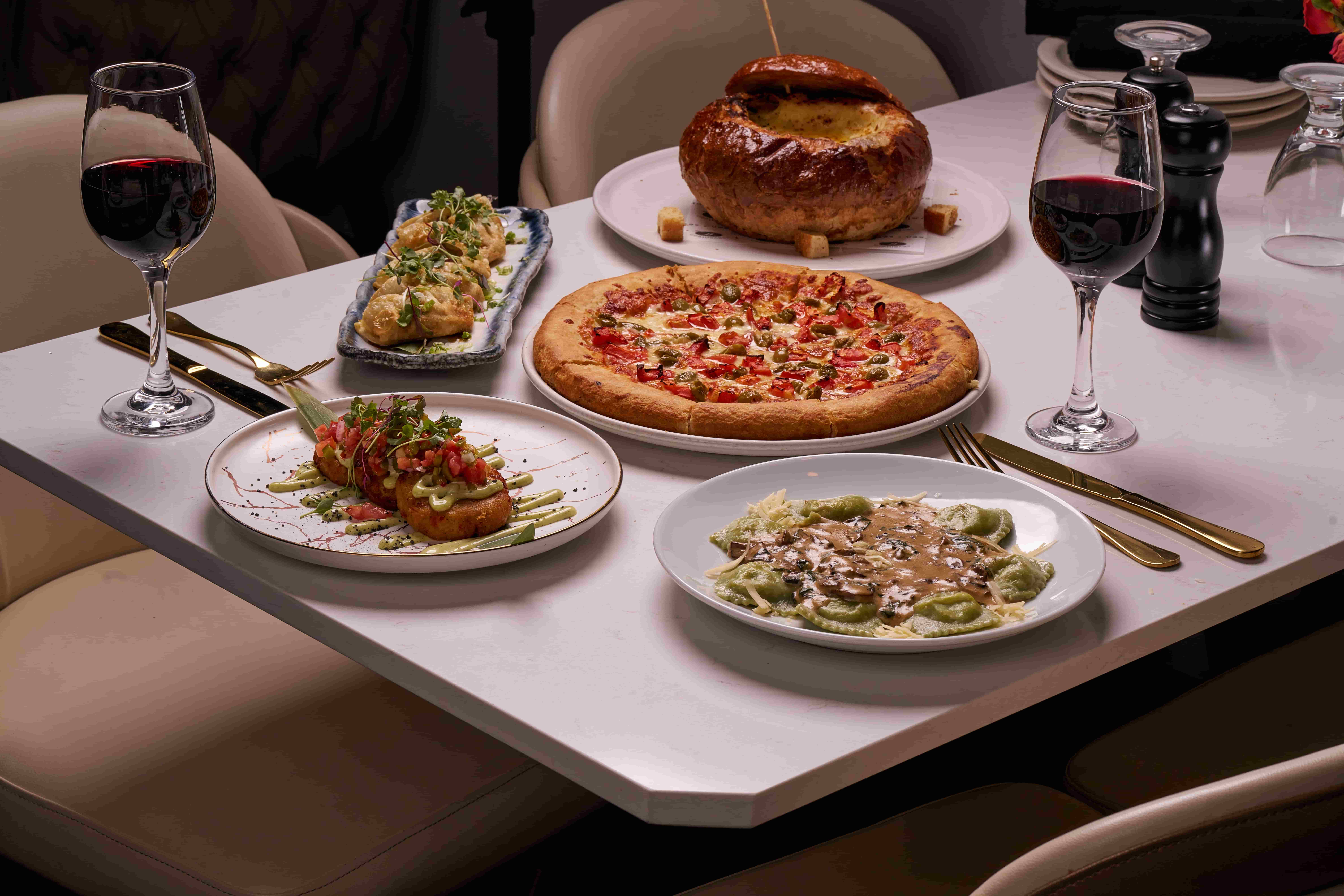 17 Restaurant Miami Beach Dining Room