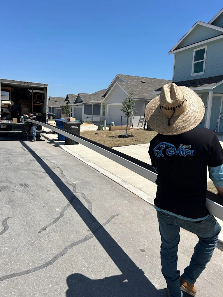 TX Gutter Expert team