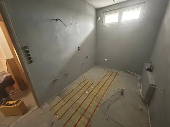 Farkas-Konstrukt Kft. — Győr — Fürdőszoba felújítás projekt referencia, 12.