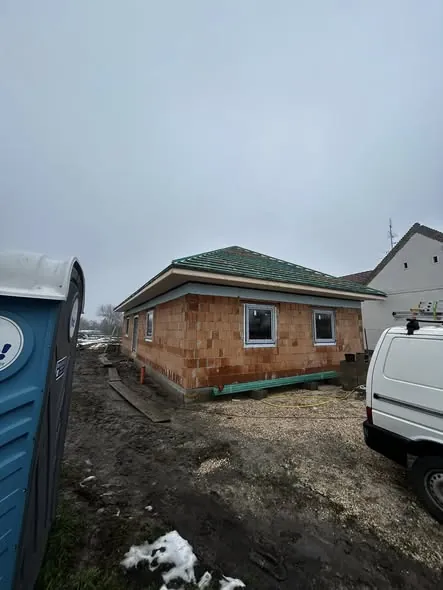 Farkas-Konstrukt Kft. — Bőny — Generálkivitelezés projekt referencia, 33.