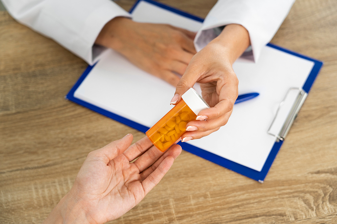 medication-adherence-pharmacy-assistance