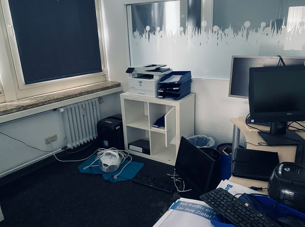 Büro in Kassel vor der Entrümpelung
