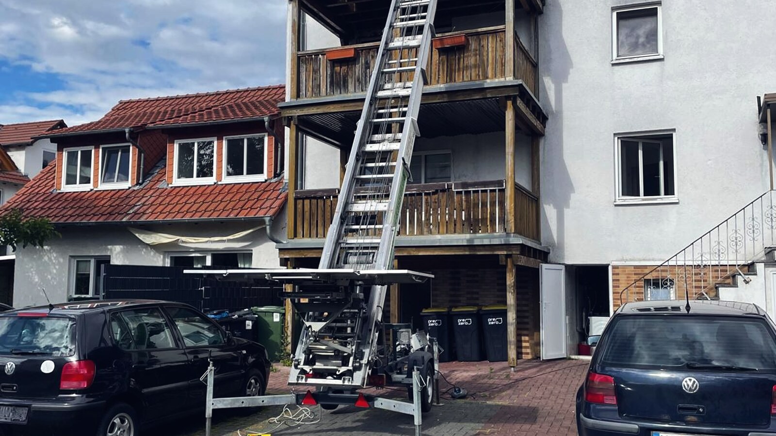 Sprinter mit Umzugsdecken, Rollbrettern und Spanngurten - Umzugsunternehmen Kassel