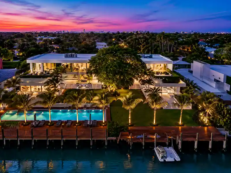 Real Estate & Housing in Miami