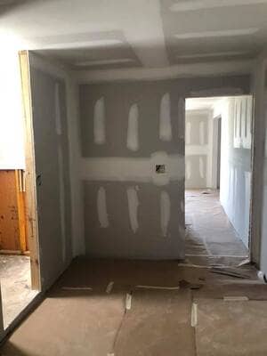 {{ custom_values.service_4 }} in {{custom_values.area_5})