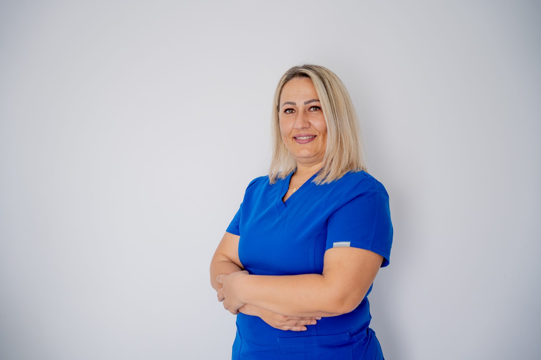 Ioana Coste, asistent medical instrumentar