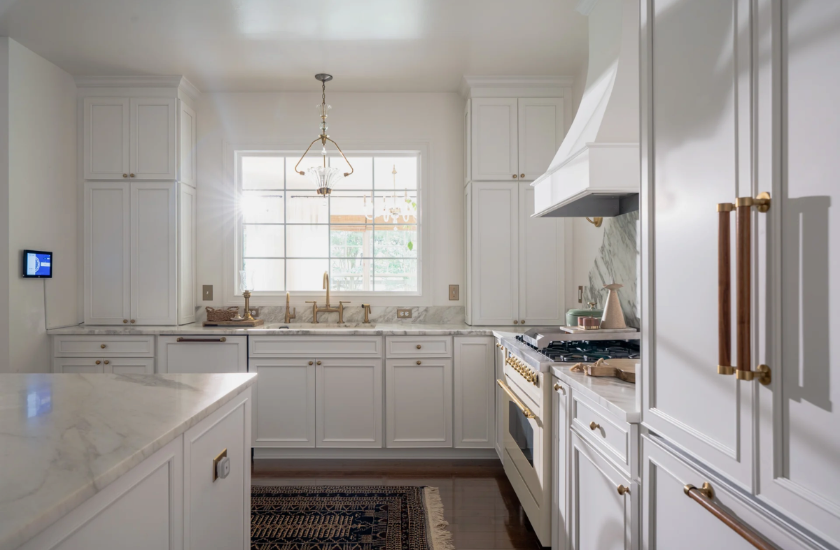 Elegant Kitchen and Bath kitchen project photo 5