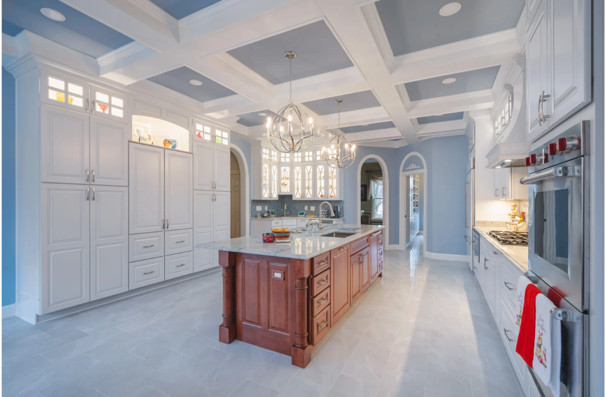 Elegant Kitchen and Bath kitchen project photo 2
